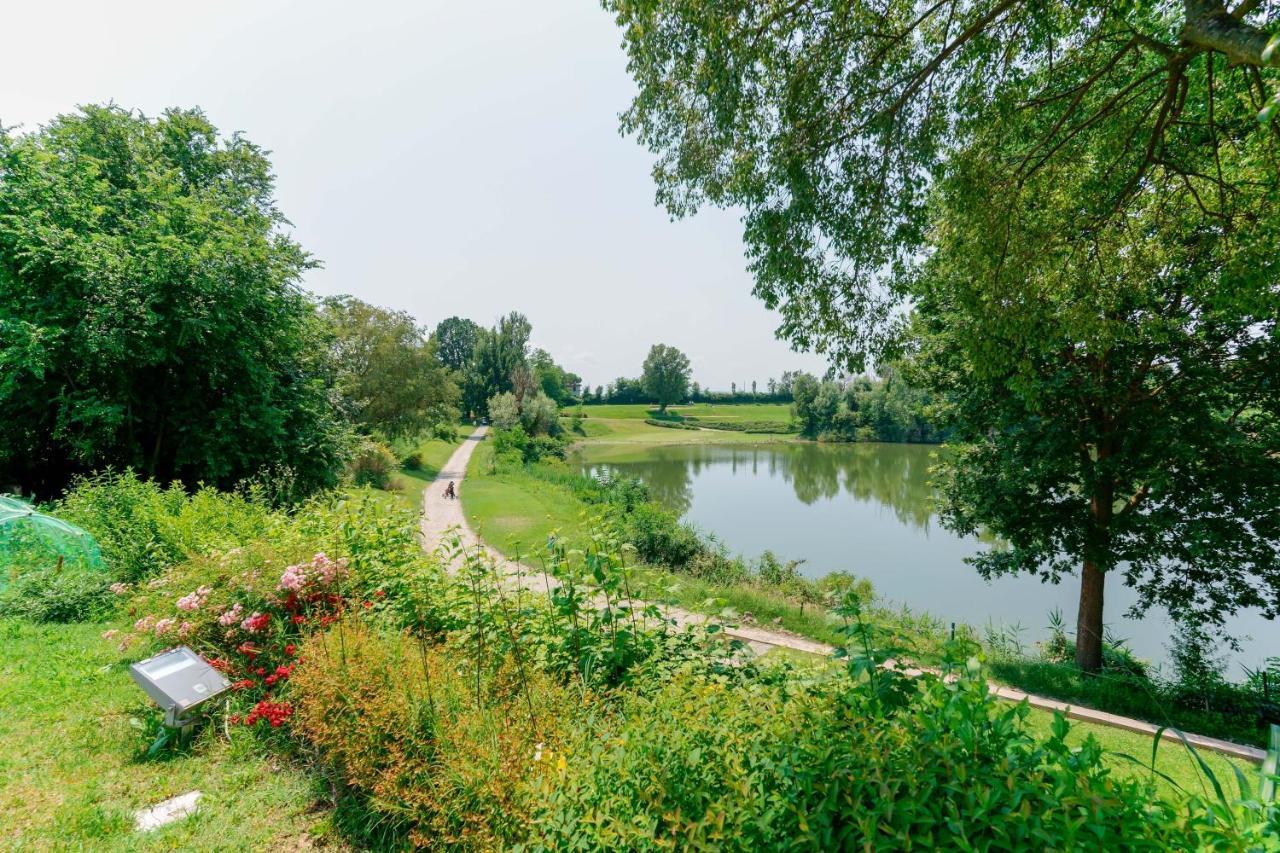 B&B Hole6 Castenaso Eksteriør billede